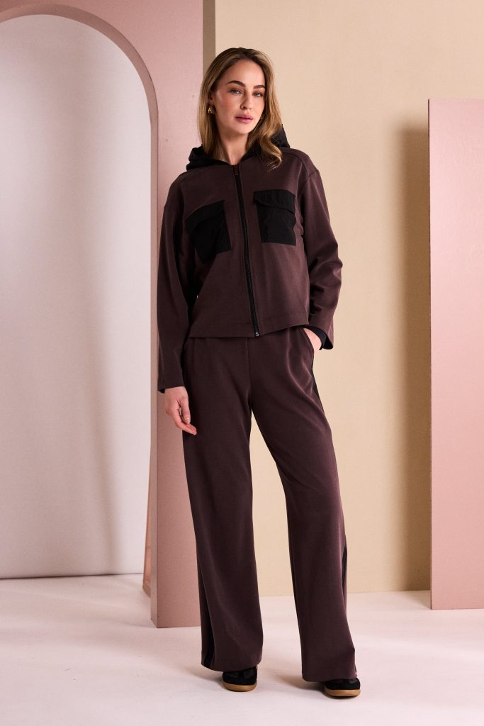 Naya Wide Leg Pull Up Trouser With Contrast Panel