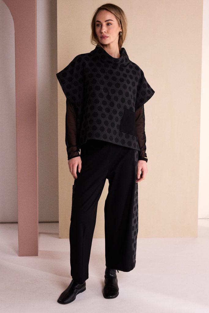Naya Wide Leg Trouser With Jaquard Spot Panel