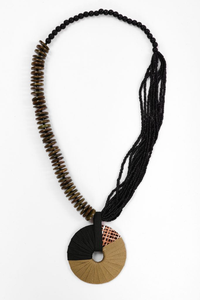 Naya Two Tone Necklace With Bead And Loop String