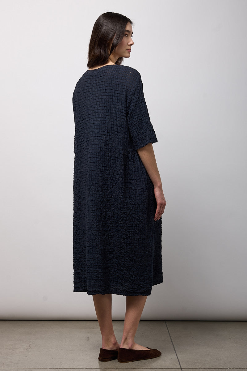NEIRAMI Short Sleeved Dress Deep Blue
