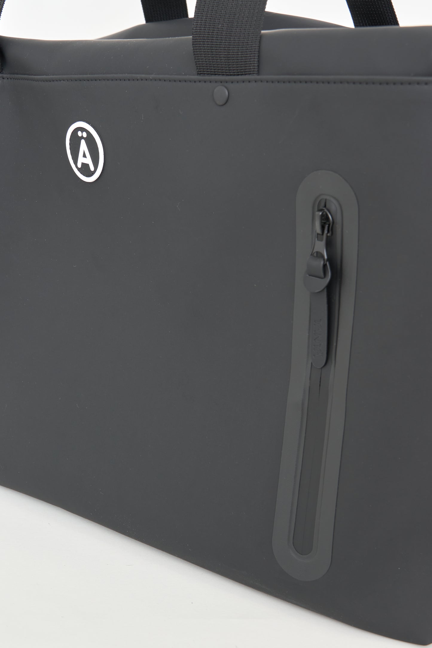 Tanta Hukarere Bag- Black