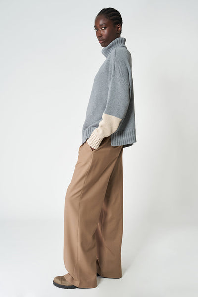 Tanta HAU Sweater- Grey