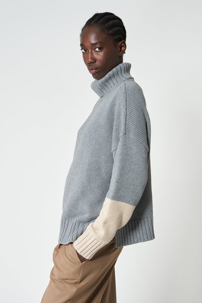 Tanta HAU Sweater- Grey