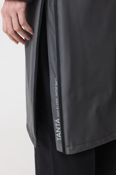 Tanta Tormenta Storm Coat Magnet