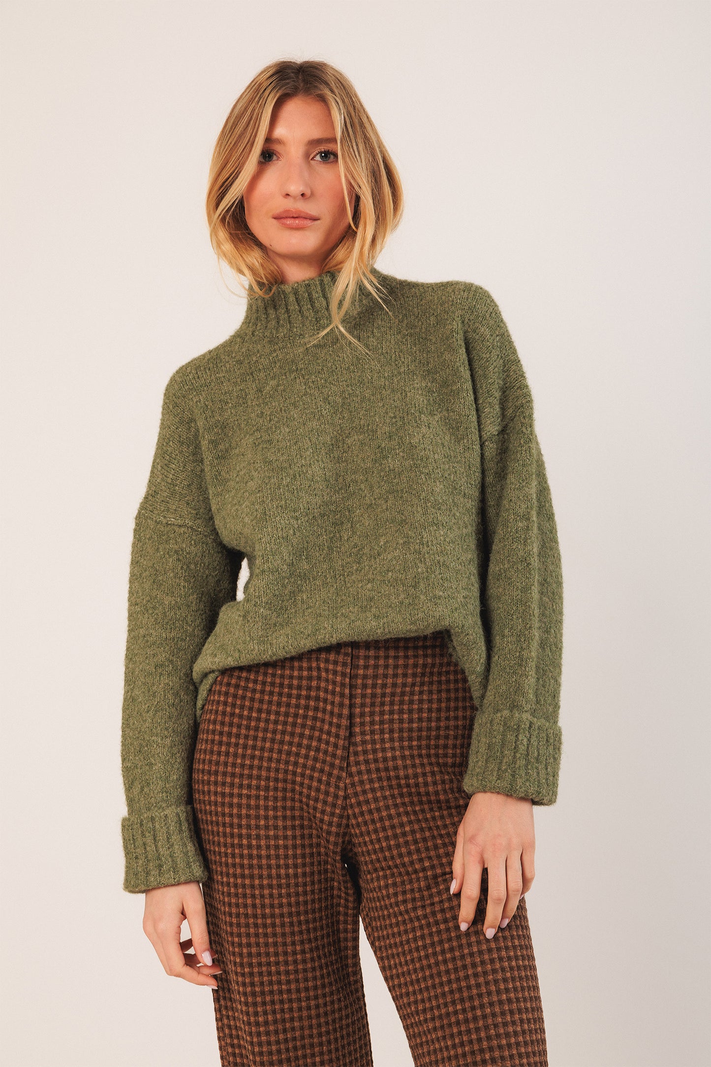 Indi & Cold Knit Turtleneck Sweater Green