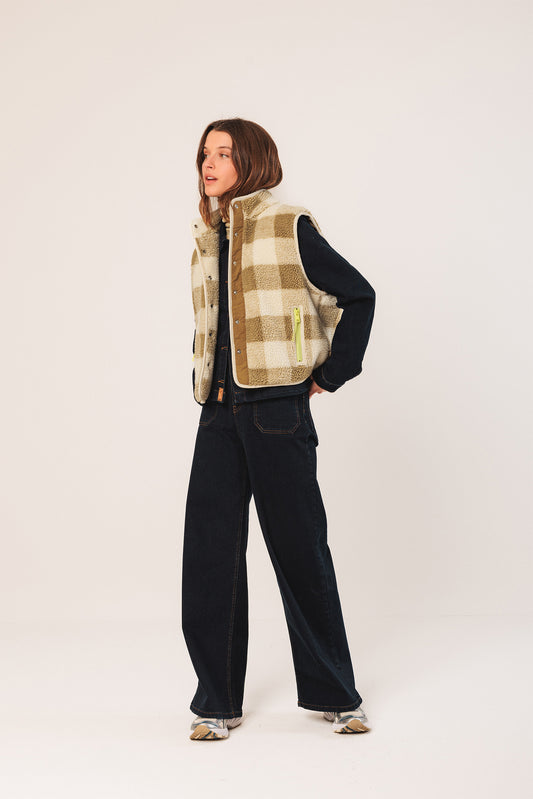 Indi & Cold Teddy Plaid Vest