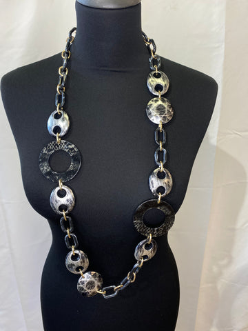 Pewter Animal Print Link Necklace