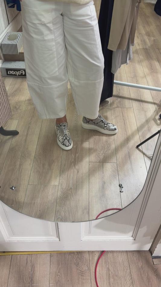 Andia Fora Libi Uni Pitone Trainer