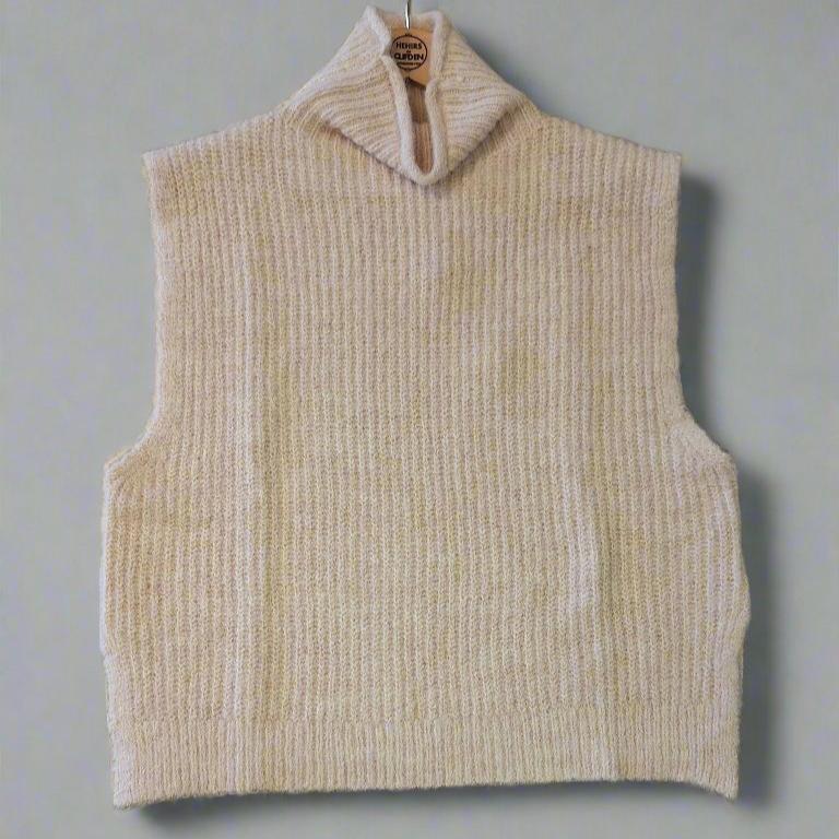 Indi & Cold Knit Square Vest