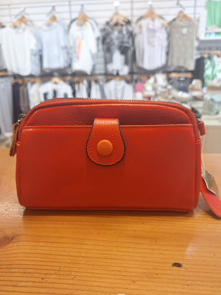 Leather holdall bag