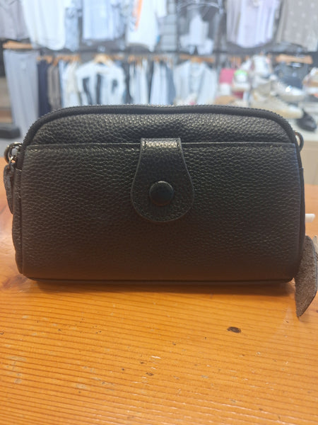 Leather holdall bag