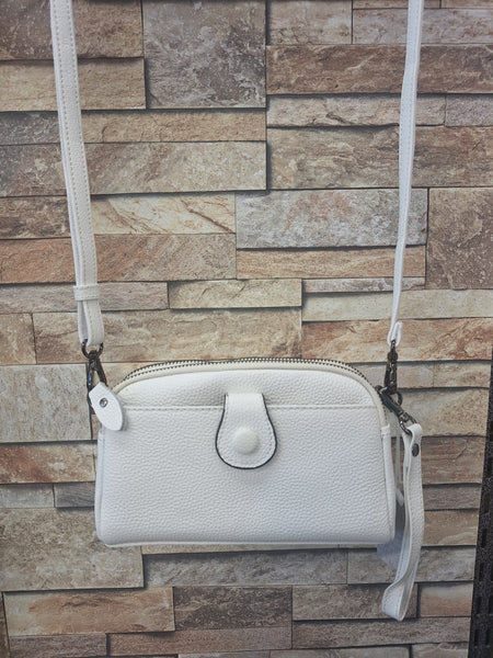 Leather holdall bag