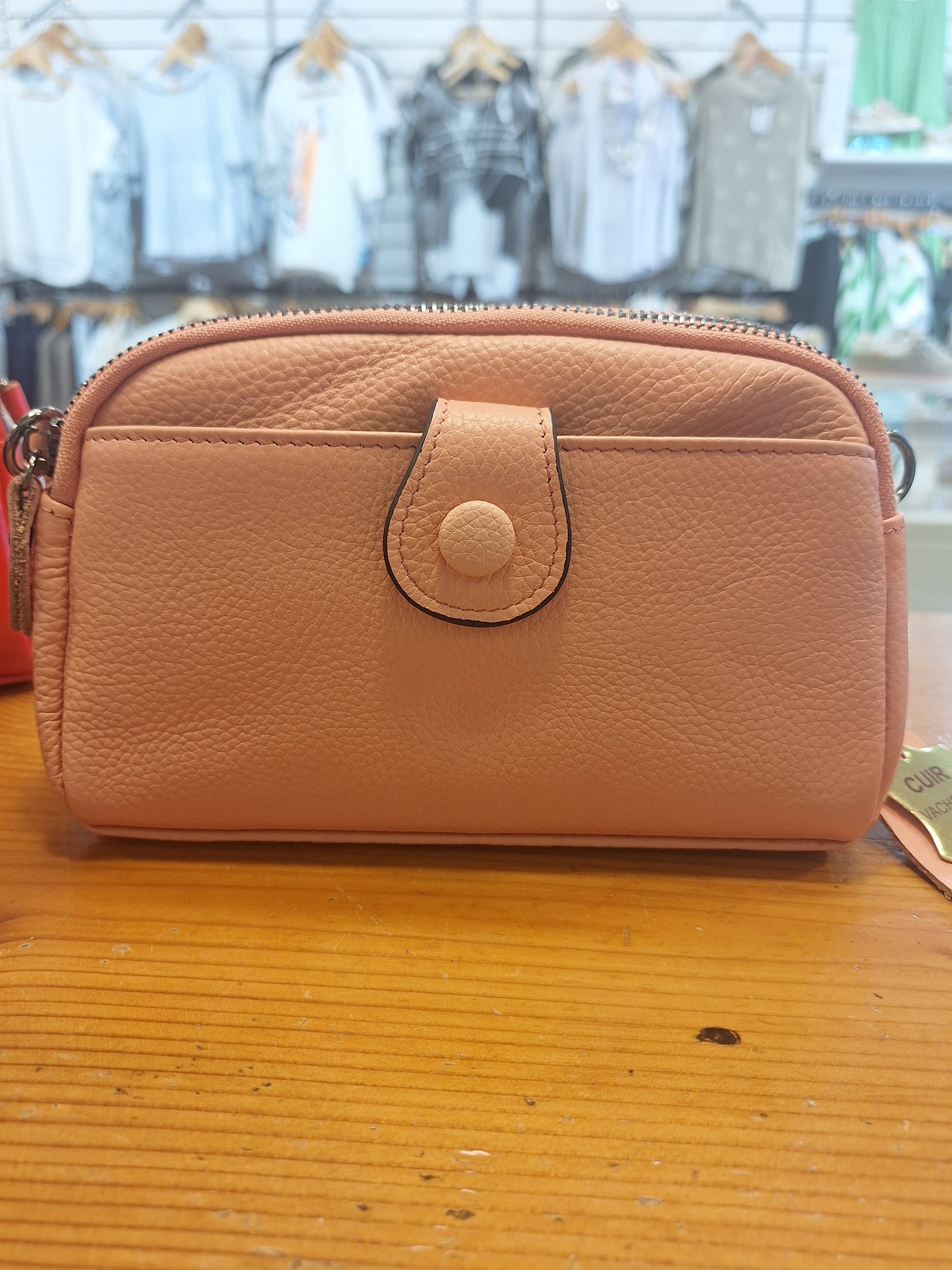 Leather holdall bag
