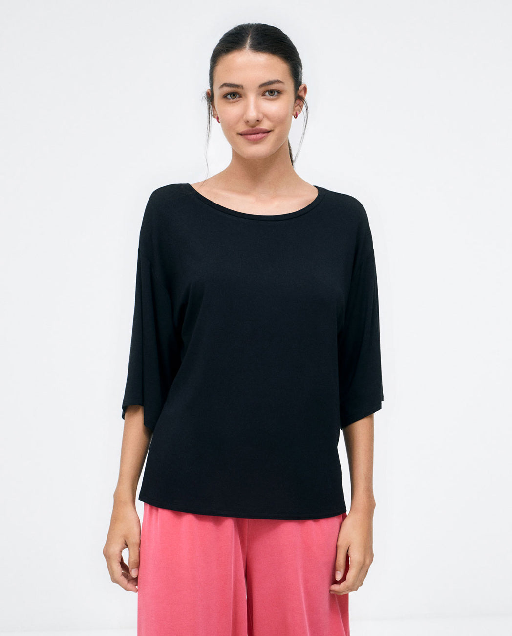 Surkana Wide T-Shirt With Drop Sleeve- Black